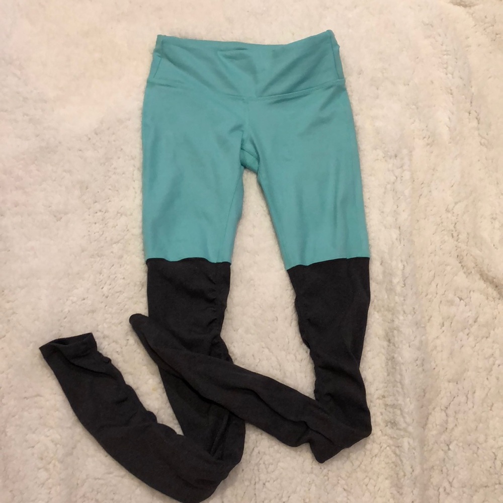 Barely Worn Alo Yoga Leggings